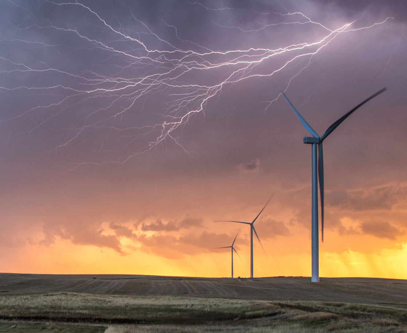 lightning wind farm strikes