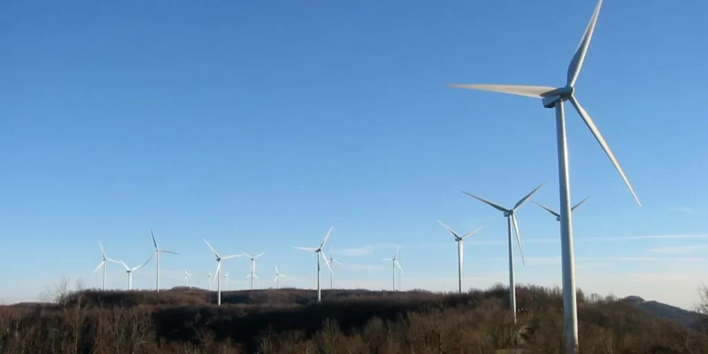 Wind Farm Profile: The Buffalo Mountain Wind Farm on a former Strip mining Site buffalo mountain TN wind farm